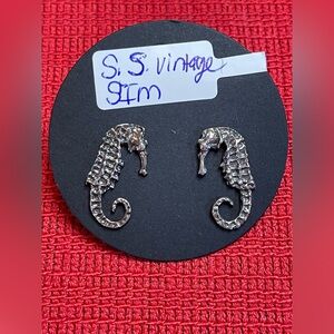 Vintage sterling silver sea horse earrings